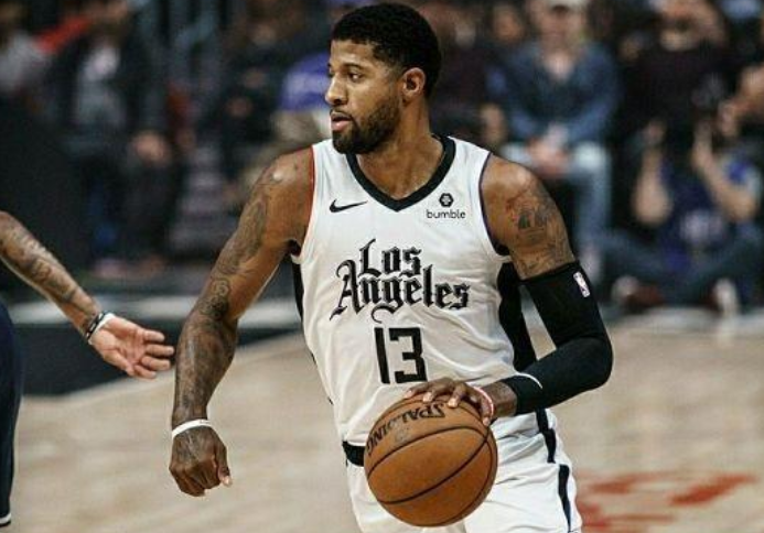 关于不伦瑞克豪取连胜，势不可挡豪取前四的信息