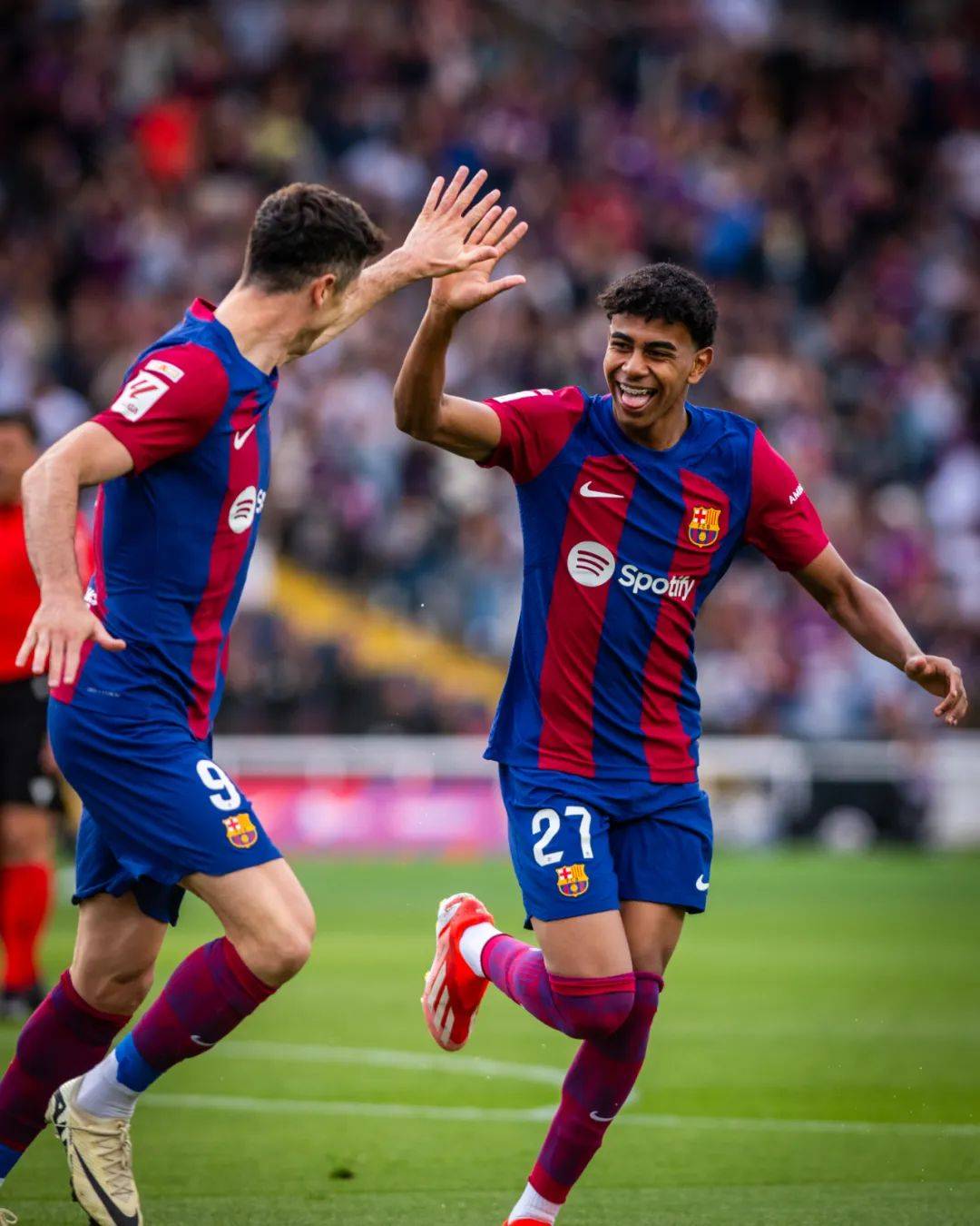 克劳斯伦瑟破门得分，球队士气大振